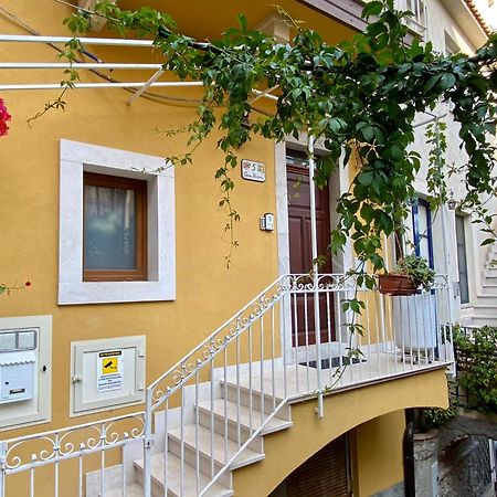 Casa Ferrara Hotel Taormina Bagian luar foto